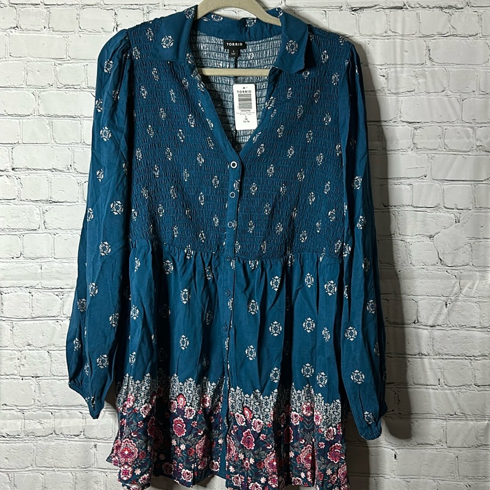 Torrid women’s blue /floral babydoll tunic plus size 14-16 new